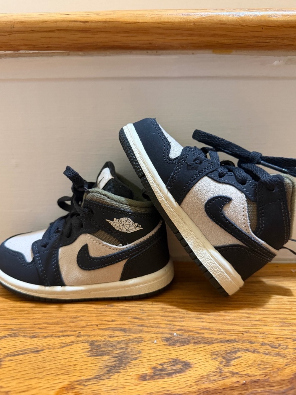 Toddler Jordan 1 Mid SE
